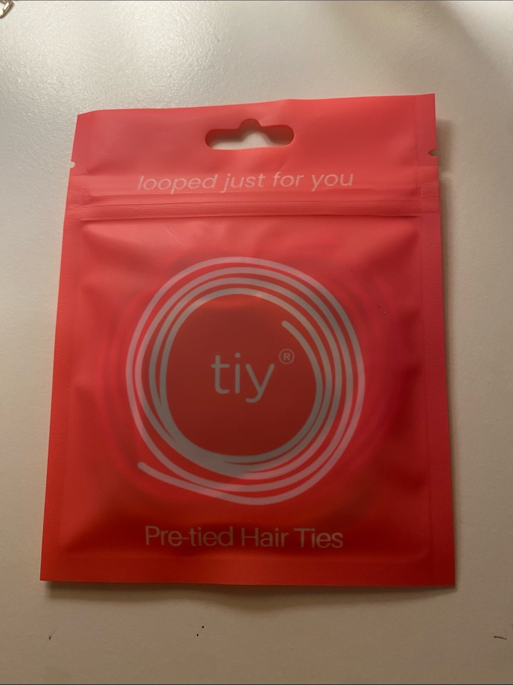 Pre-Tied Hair Ties — Red